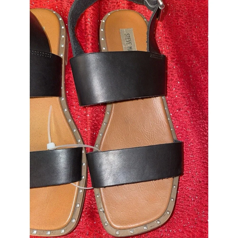 Steve Madden Women's Black sandals Size 9